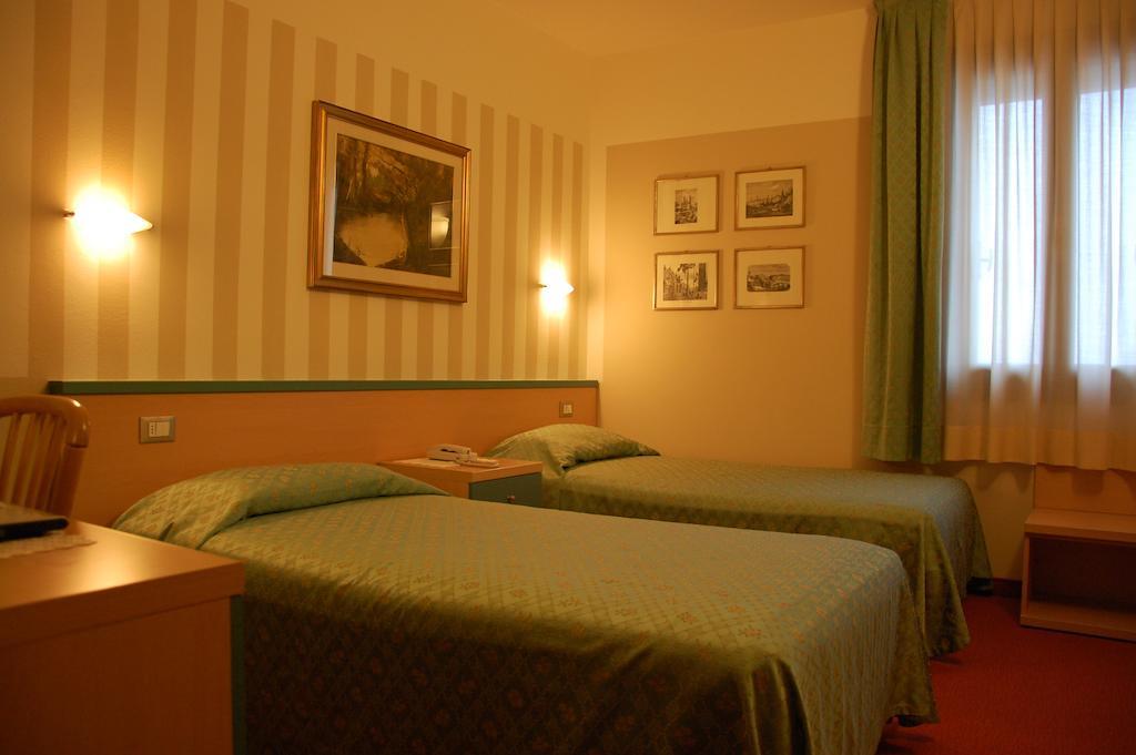 Hotel Belie San Martino di Lupari Rom bilde